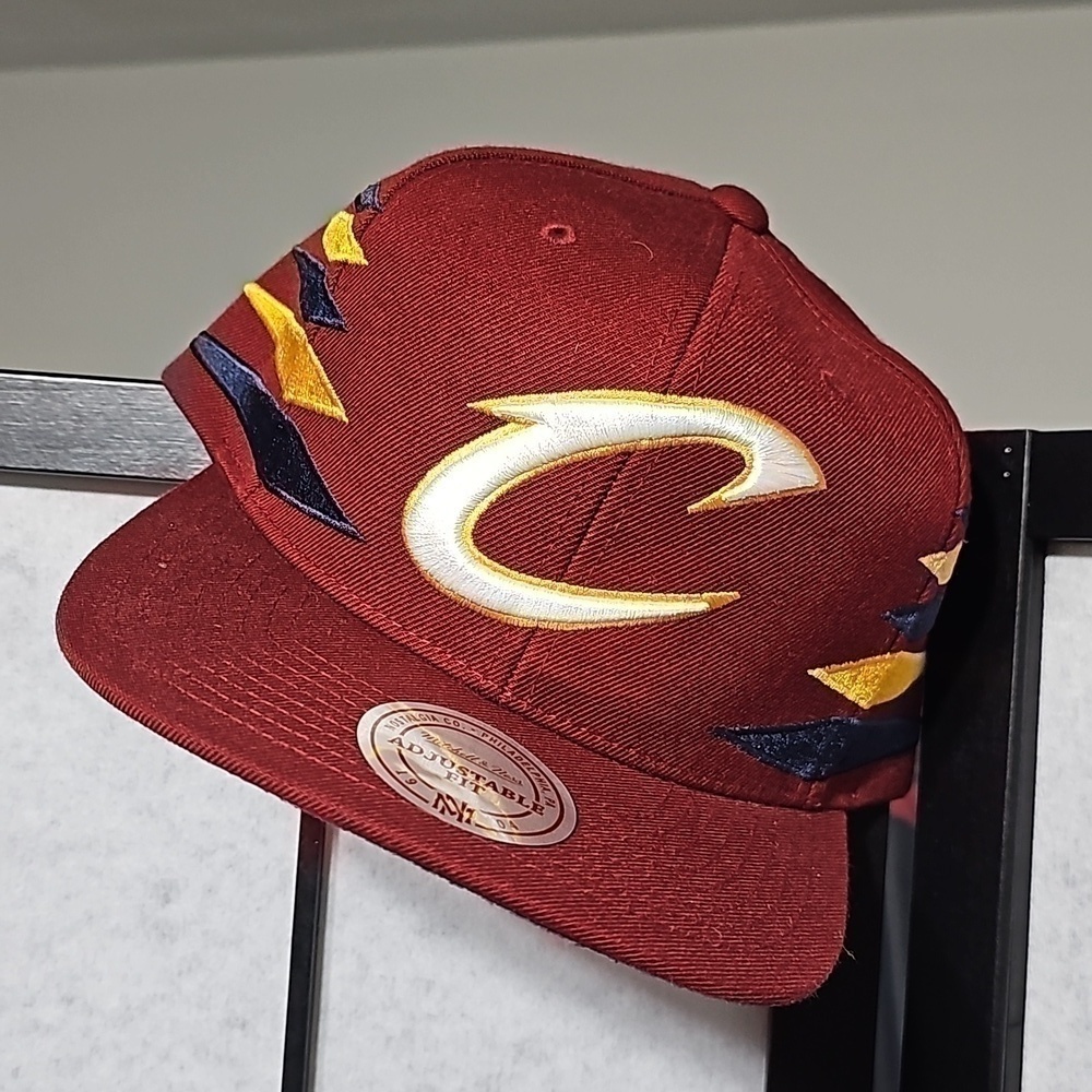 Cleveland Cavs Snapback Hat Mitchell & Ness‎